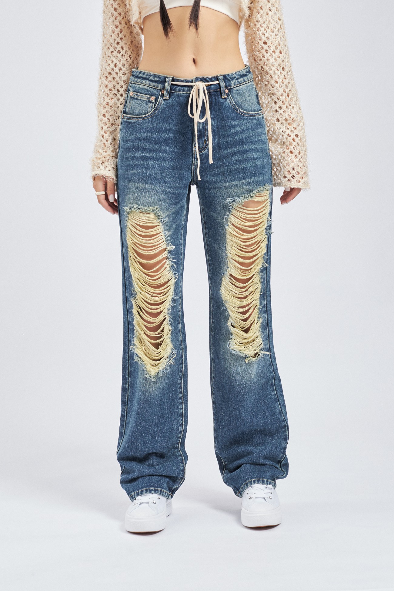 Waves destroy denim jean -vintage Medium blue 