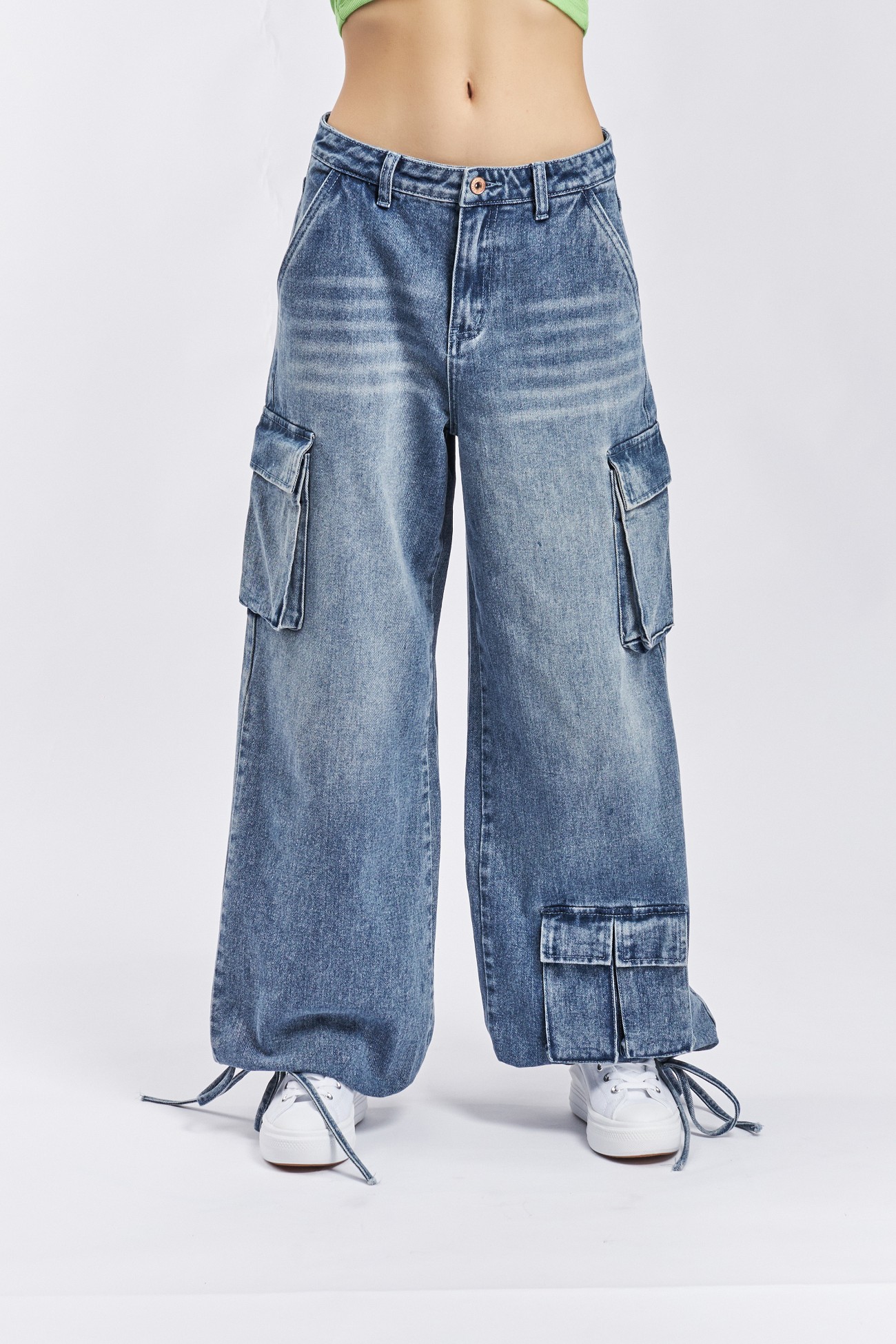 Lipstick tube baggy medium blue denim jean