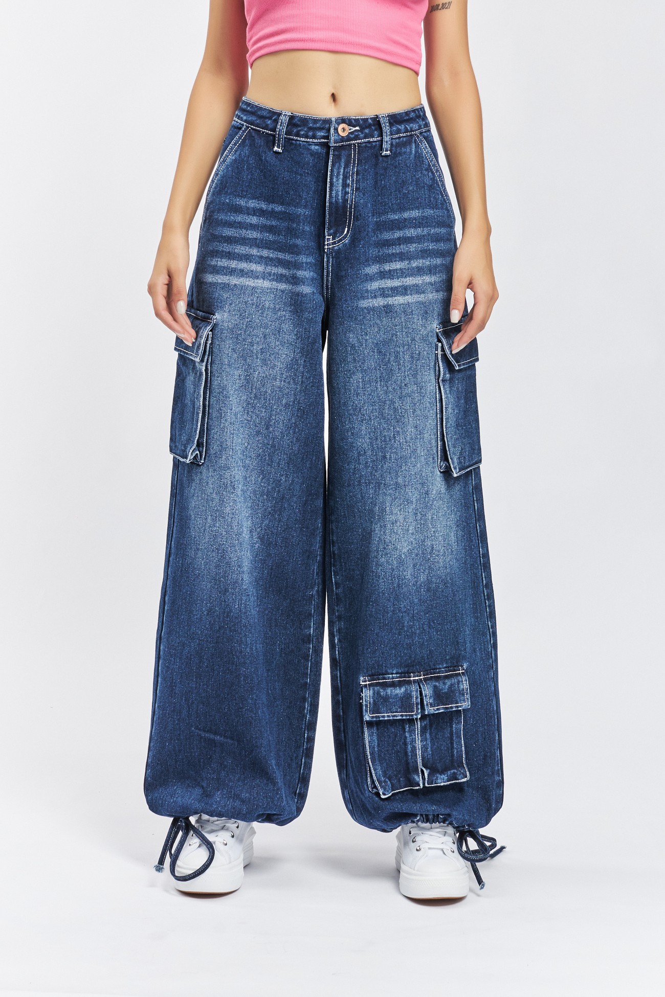 Lipstick tube baggy dark blue denim jean